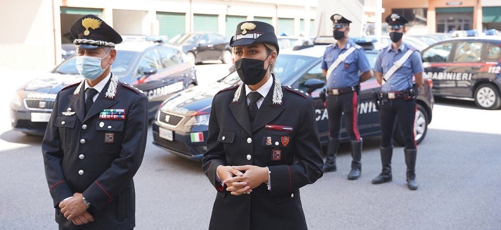 Si finge una parrocchiana per truffare gli anziani: “Devo benedire oro e denaro”